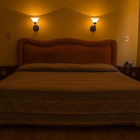 Hotel Roma Дуранго Стая снимка