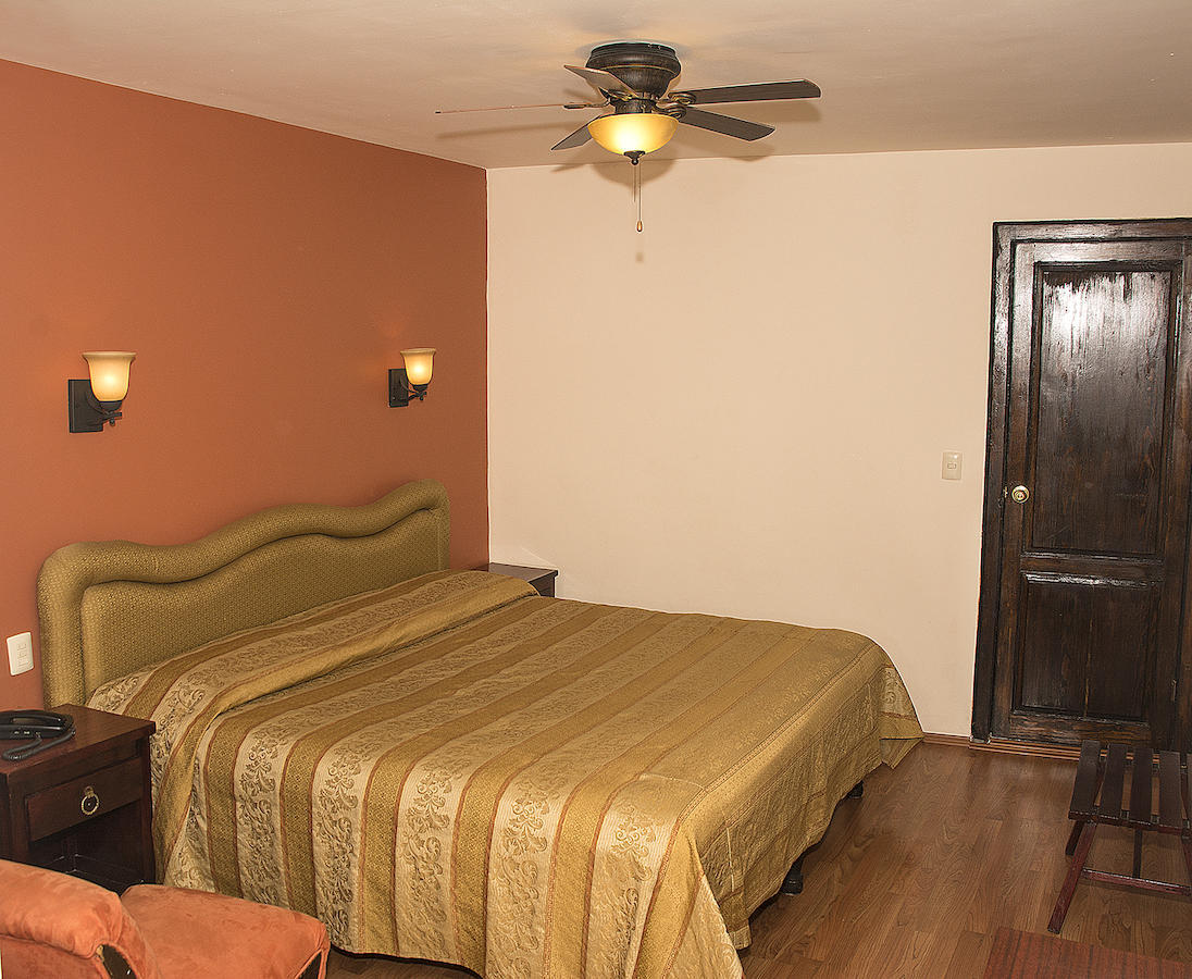 Hotel Roma Дуранго Стая снимка